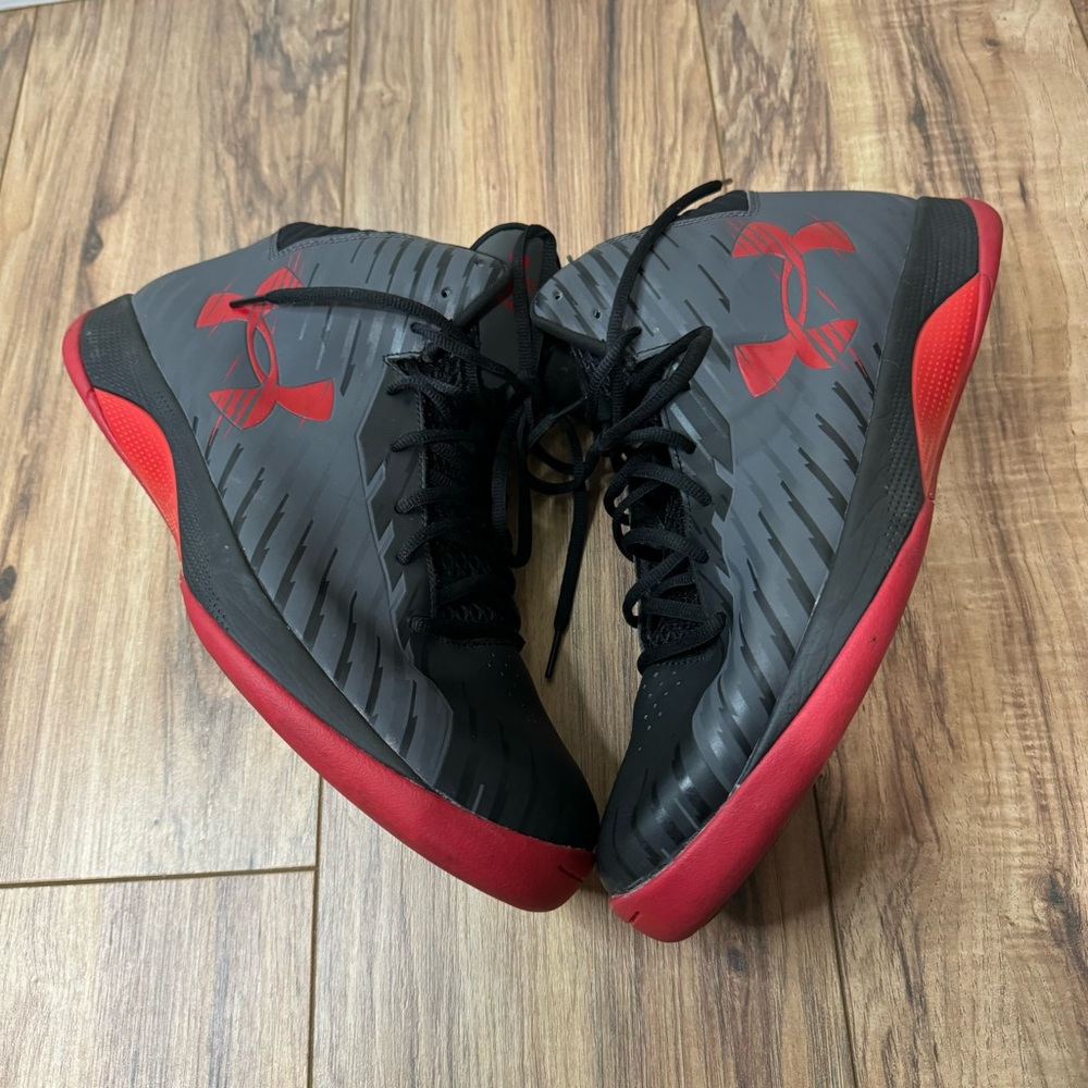 Under Armor Men’s sneakers